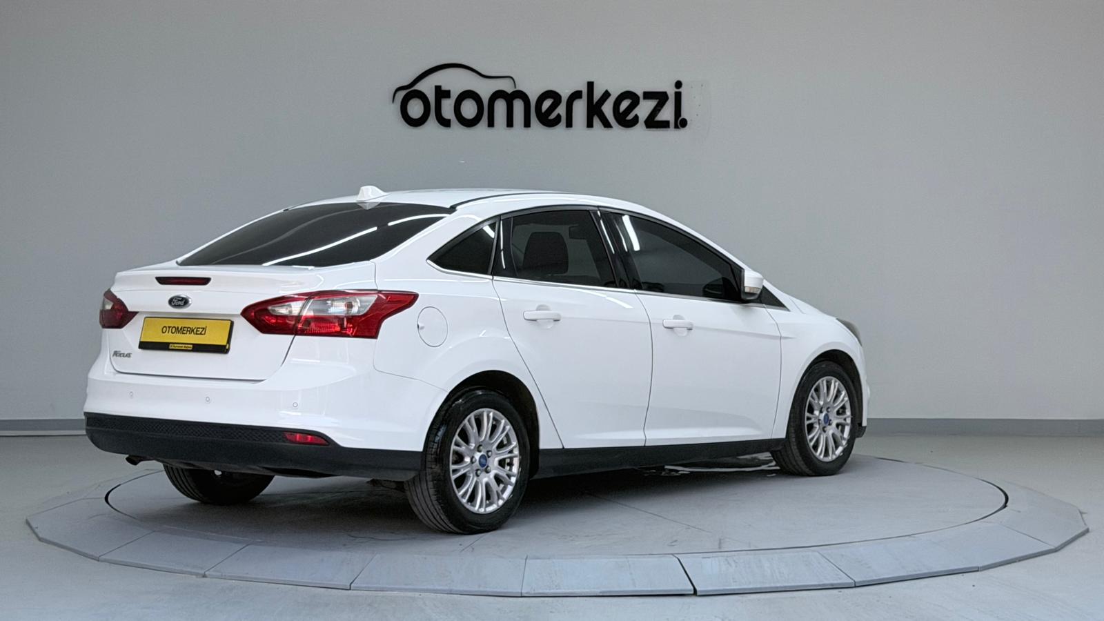 FORD FOCUS 5